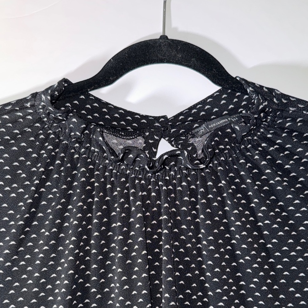 Adrianna Papell Black and White Blouse with Ruffled Collar Sz XL - Picture 2 of 7